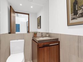 400 5th Avenue 33B, New York NY 10018