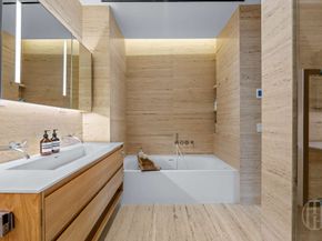 32 East 1st Street 4D, New York NY 10003