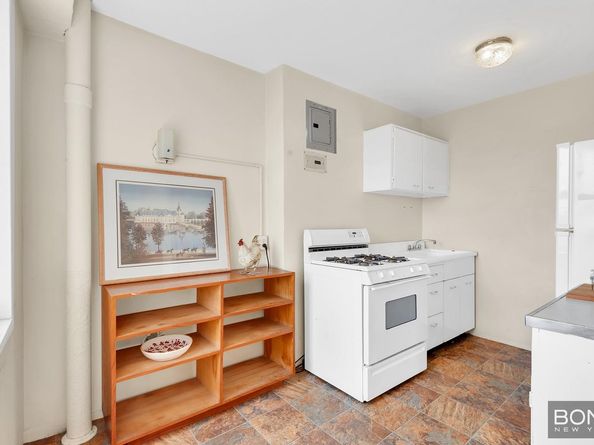 549 West 123rd Street 18E, New York NY 10027