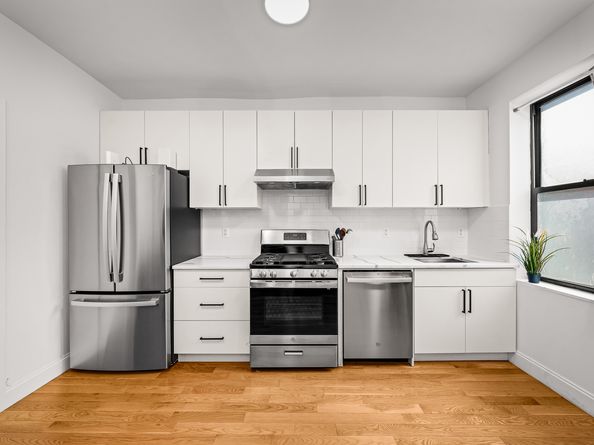 18-60 Flushing Avenue, Queens NY 11385