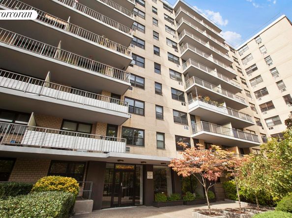 39-60 54th Street B3, Queens NY 11377