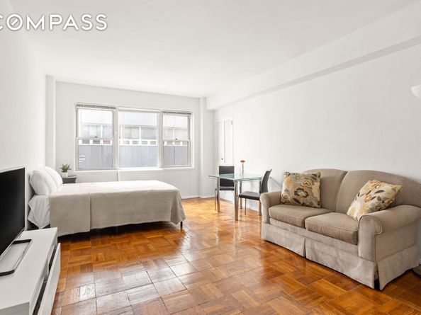 310 East 49th Street 7B, New York NY 10017