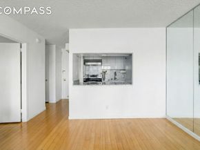 2540 Shore Boulevard 4S, Queens NY 11102