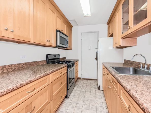3333 Henry Hudson Parkway 2L, Bronx NY 10463