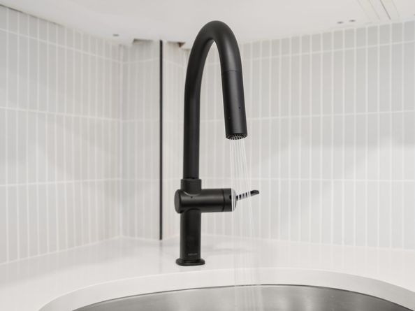 321 East 48th Street 11H, New York NY 10017