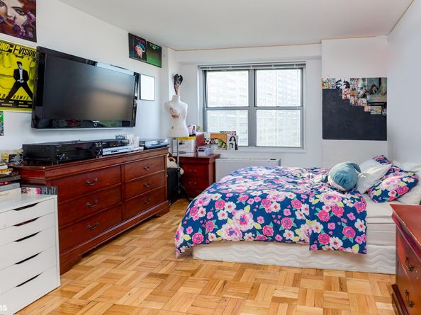 2500 Johnson Avenue 9P, Bronx NY 10463