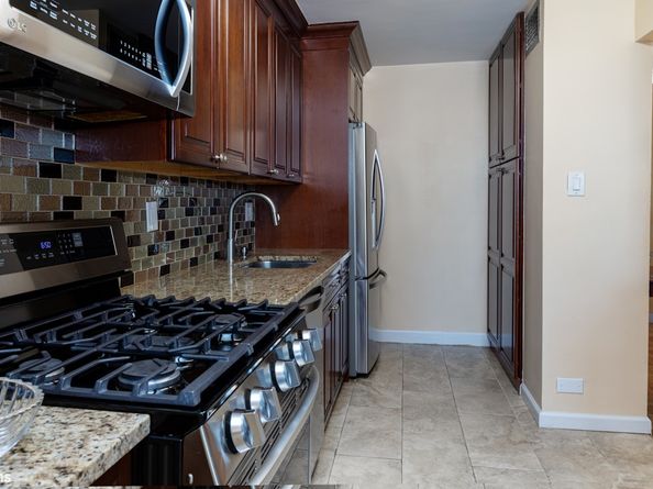 2500 Johnson Avenue 9P, Bronx NY 10463