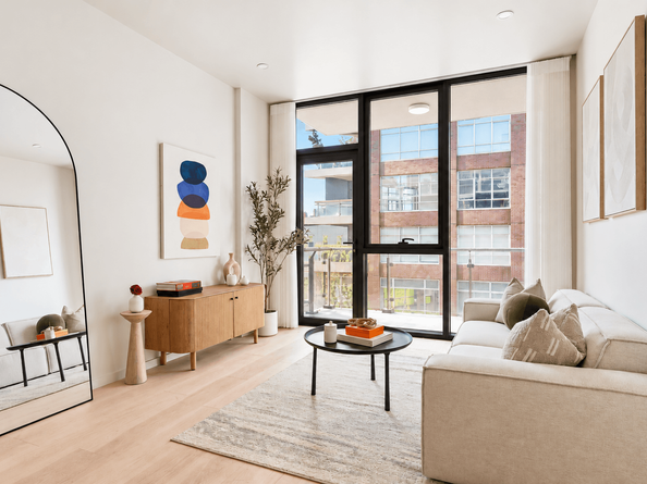 10-39 49th Avenue 3H, Queens NY 11101