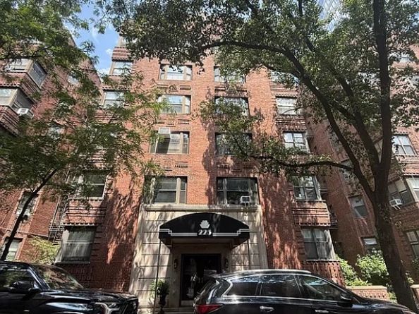 225 East 74th Street 4D, New York NY 10021
