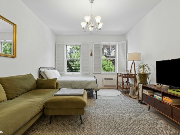 330 East 83rd Street 2G, New York NY 10028