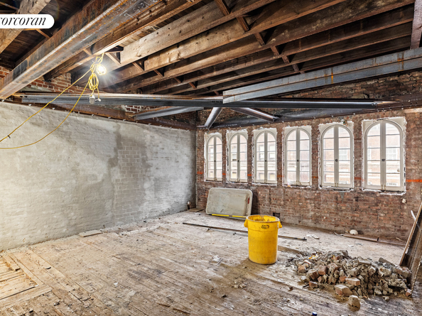 34-36 East 70th Street, New York NY 10021