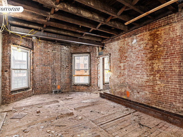 34-36 East 70th Street, New York NY 10021