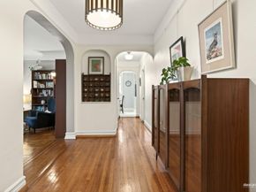 570 Ocean Parkway 6BC, Brooklyn NY 11218