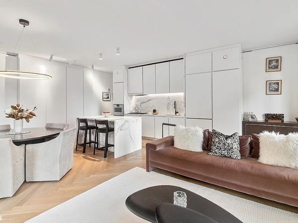 16 West 40th Street 19C, New York NY 10018