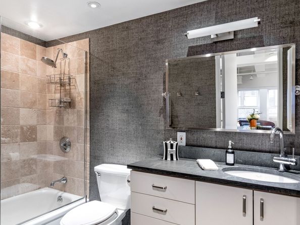241 West 36th Street 7R, New York NY 10018