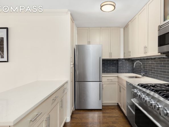 16 West 16th Street 10MNS, New York NY 10011