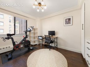 16 West 16th Street 10MNS, New York NY 10011