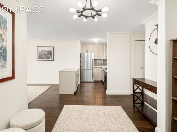 16 West 16th Street 10MNS, New York NY 10011