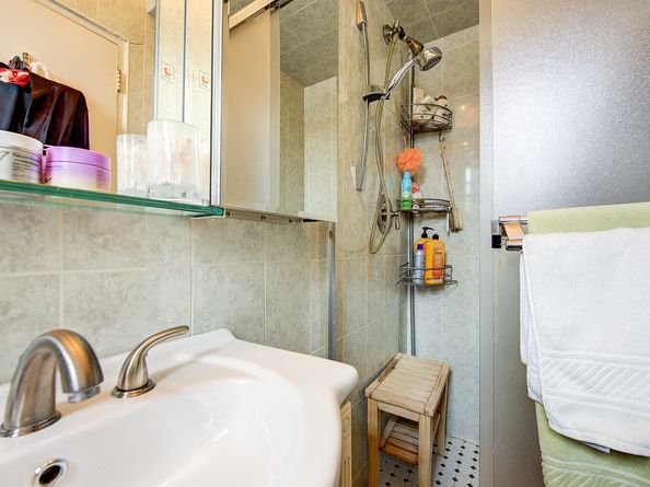 68-61 Yellowstone Boulevard 606, Queens NY 11375