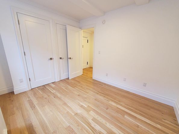 365 West 20th Street 6C, New York NY 10011