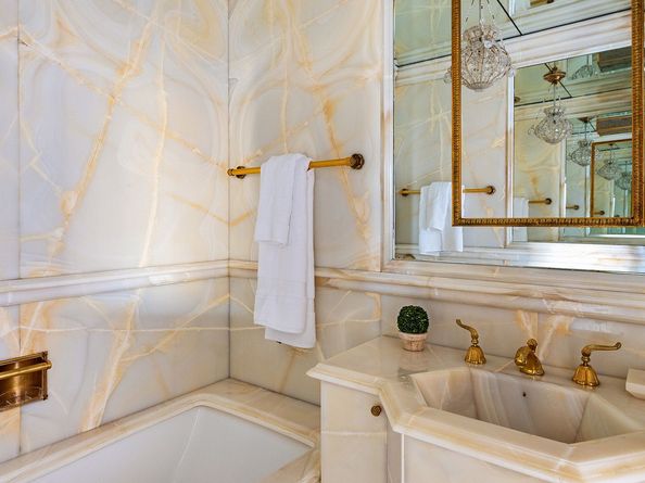 875 Park Avenue 11C, New York NY 10075