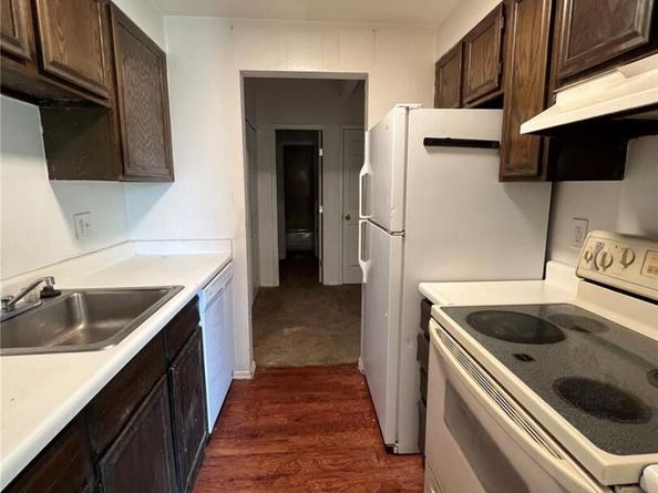 Undisclosed Address #8147303, Aurora CO 80012
