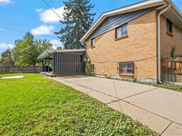 390 Scranton Street, Aurora CO 80011