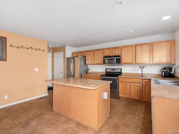 5384 Lewiston Street, Denver CO 80239