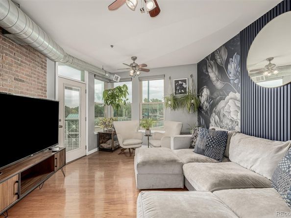 1313 S Clarkson Street 305, Denver CO 80210