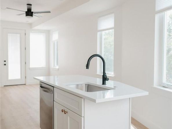 2178 S Bellaire, Denver CO 80222