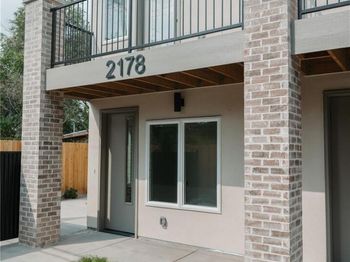 2178 S Bellaire