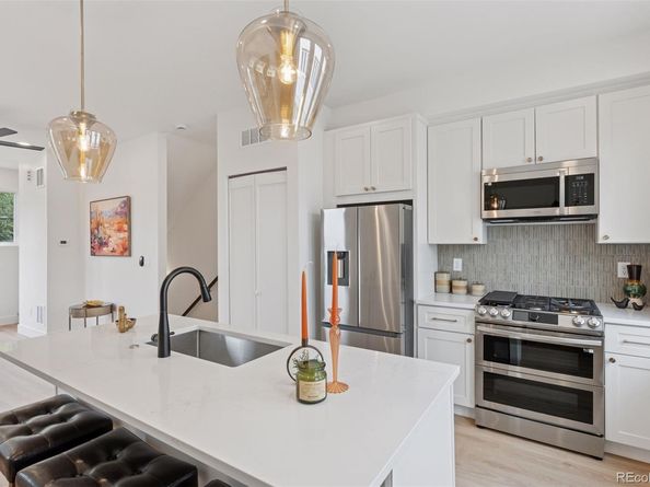 2178 S Bellaire, Denver CO 80222