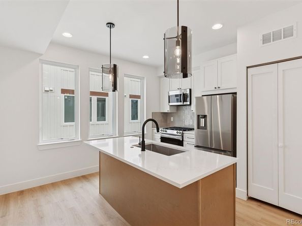 2178 S Bellaire, Denver CO 80222