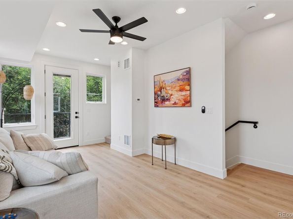 2178 S Bellaire, Denver CO 80222