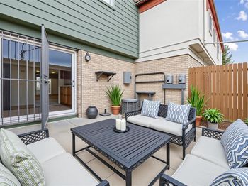 1199 S Monaco Parkway