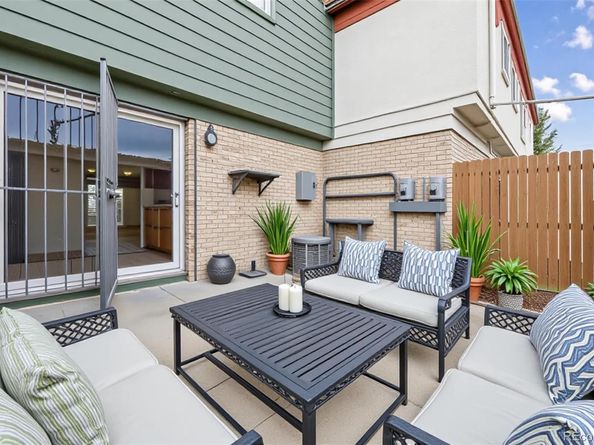 1199 S Monaco Parkway, Denver CO 80224