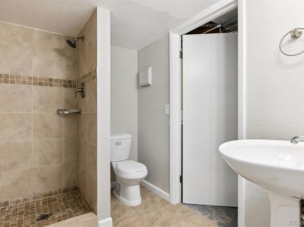 1199 S Monaco Parkway, Denver CO 80224