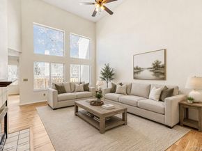 4927 S Eagle Circle, Aurora CO 80015