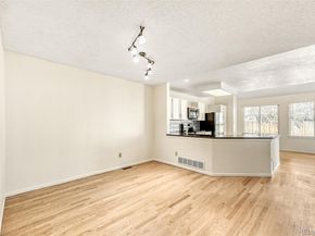 4927 S Eagle Circle, Aurora CO 80015