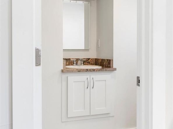 623 S Logan Street, Denver CO 80209