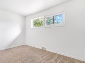 960 Paris Street, Aurora CO 80010