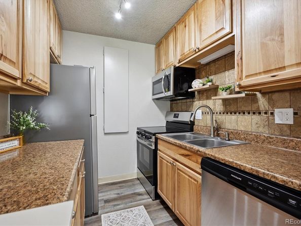 5875 E Iliff Avenue 121, Denver CO 80222