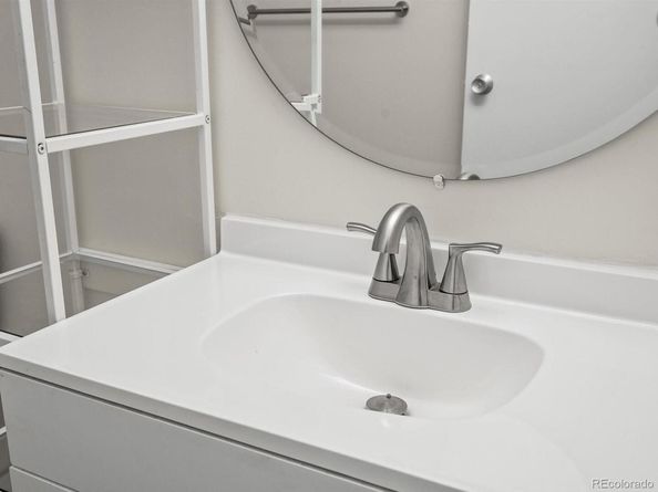 9385 E Center Avenue 1B, Denver CO 80247