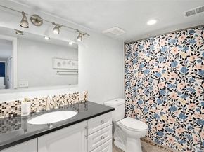 7395 E Eastman Avenue 201M, Denver CO 80231