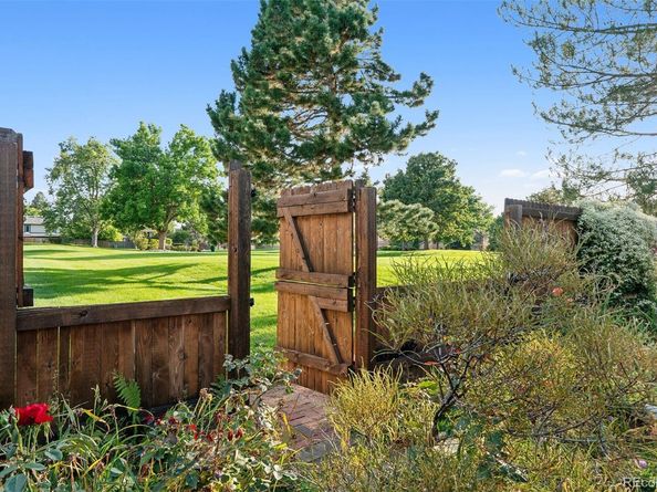 12335 E Bates Circle, Aurora CO 80014