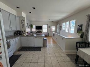 7454 E 28th Avenue 3, Denver CO 80238