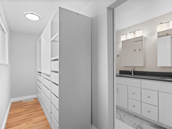 1490 S Cherry Street, Denver CO 80222