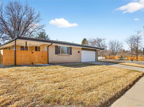 1880 S Monaco Parkway, Denver CO 80224