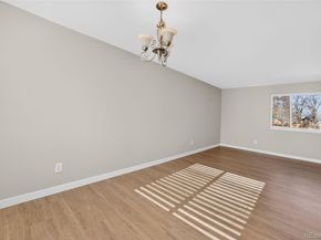 1541 S Fairplay Way, Aurora CO 80012