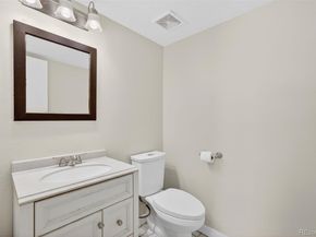 1541 S Fairplay Way, Aurora CO 80012